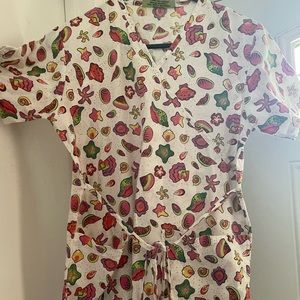 Womens scrub top seashells